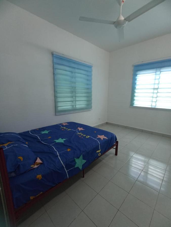Aisya Homestay Bajet Karak Setia מראה חיצוני תמונה