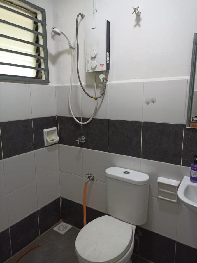 Aisya Homestay Bajet Karak Setia מראה חיצוני תמונה