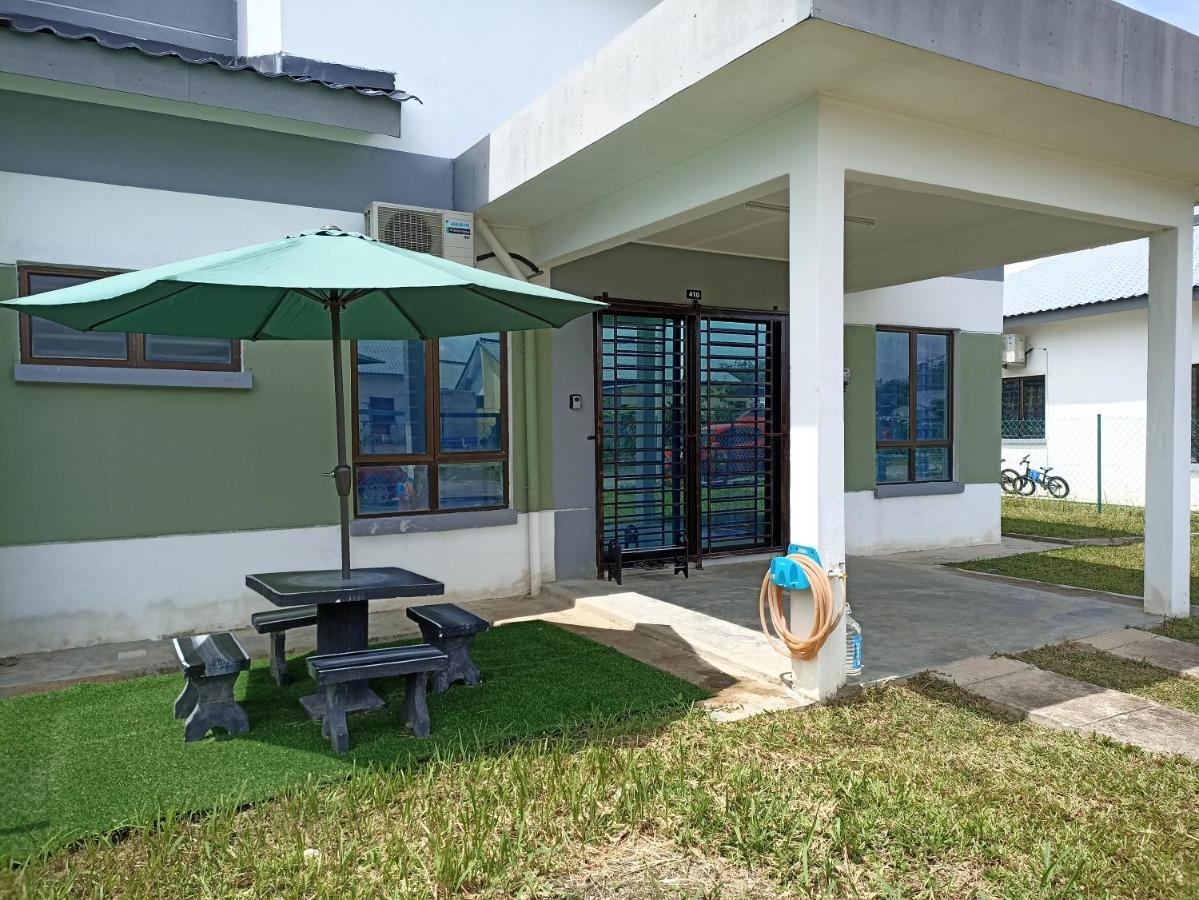 Aisya Homestay Bajet Karak Setia מראה חיצוני תמונה